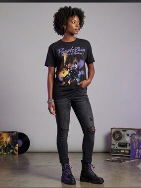 Prince and The Revolution Purple Rain black graphic t-shirt size XL.